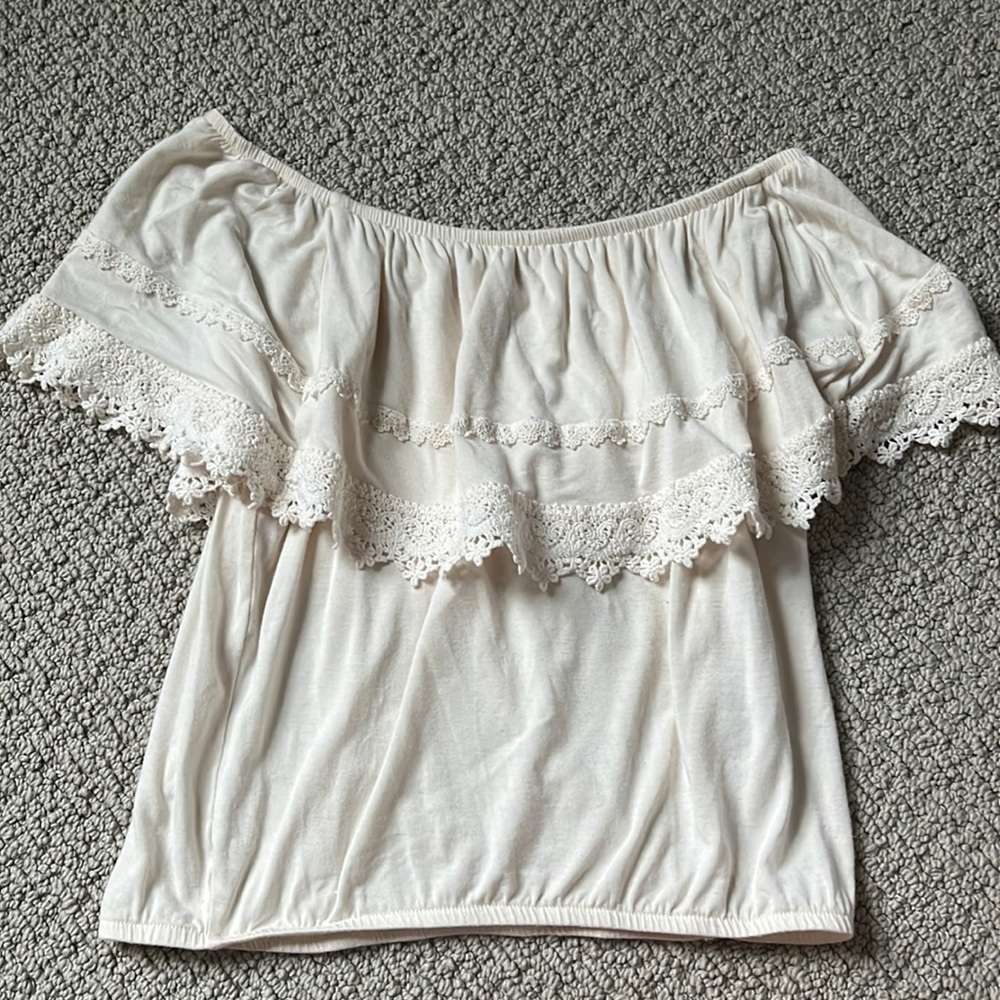 Hollister top
